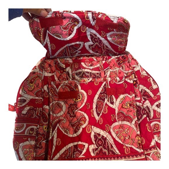 Vera Bradley Retired Girl’s Red & Pink Rosy Posies Pattern‎ Medium Size Backpack - Picture 4 of 7